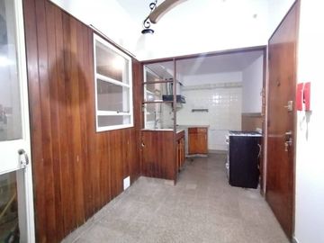 San Martin 453. 3 dormitorios  Frente Planta Baja Patio oportunidad