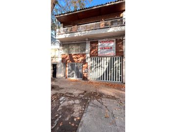 GALPON 300 m2  CON  OFICINAS /VIVIENDA BV. AVELLANEDA Y PELLEGRINI