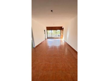 GALPON 300 m2  CON  OFICINAS /VIVIENDA BV. AVELLANEDA Y PELLEGRINI