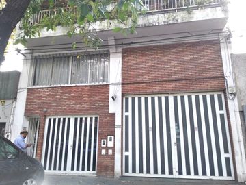 GALPON 300 m2  CON  OFICINAS /VIVIENDA BV. AVELLANEDA Y PELLEGRINI
