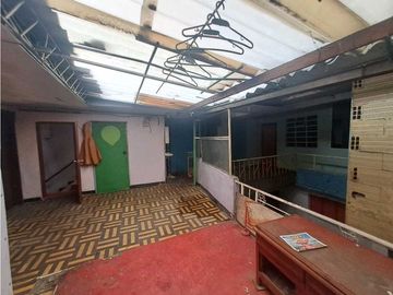 VENTA DE CASA EN BARRIO NUEVA YORK KENNEDY CARVAJAL PROYECTO EMPRESA