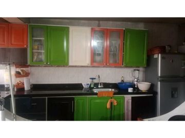 VENDO CASA BODEGA ESQUINERA  PORTAL AMERICAS VILLA LA LOMA