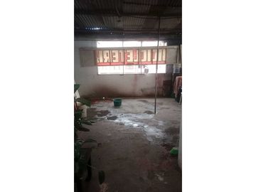 VENDO CASA BODEGA ESQUINERA  PORTAL AMERICAS VILLA LA LOMA