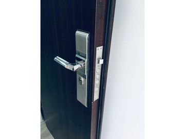 Excelente Departamento al frente con balcón. Zona Plaza López.