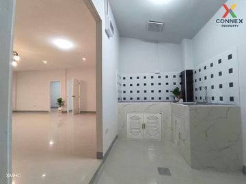 FOR SELL Townhouse/Townhome  Eak Taweekoon Settagit-Klong Khu BTS-Wongwian Yai CX-100122