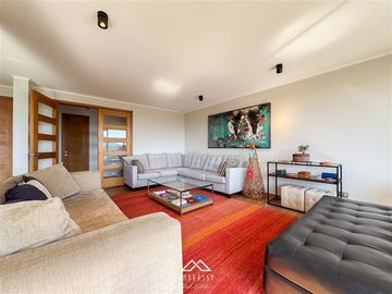 Departamento en Venta en La Cumbre / Lo Barnechea