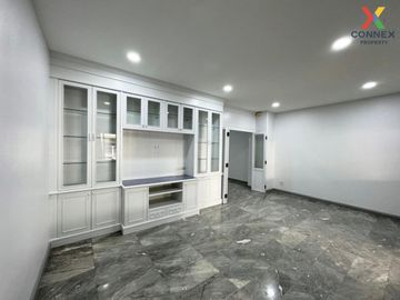 FOR SELL townhouse Varathorn Ville Pattanakarn 44 MRT-Lat Phrao CX-98941