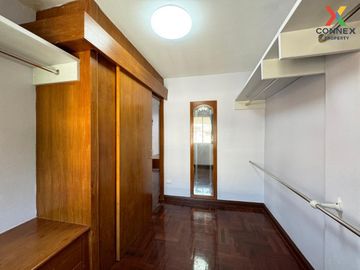 FOR SELL townhouse Varathorn Ville Pattanakarn 44 MRT-Lat Phrao CX-98941