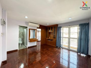 FOR SELL townhouse Varathorn Ville Pattanakarn 44 MRT-Lat Phrao CX-98941