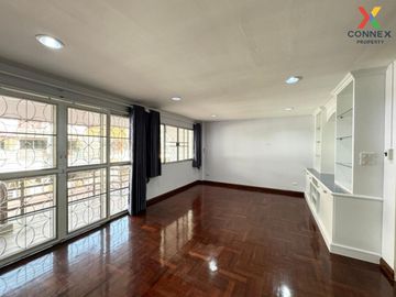 FOR SELL townhouse Varathorn Ville Pattanakarn 44 MRT-Lat Phrao CX-98941
