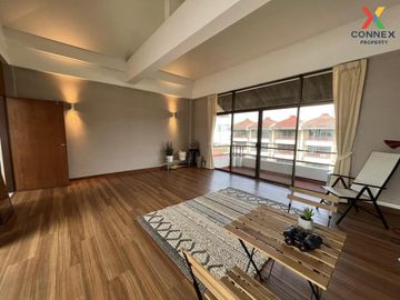 FOR SELL townhouse Green Town BTS-On Nut CX-98002