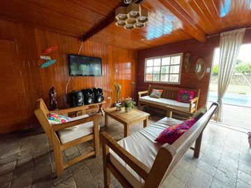 Vendo Hermosa Casa de Campo 1,000m2  - Cañete