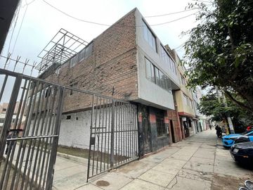 VENDO EDIFICIO  CERCA A GAMARRA IDEAL PARA FABRICA TEXTIL, MUEBLES, ALMACEN
