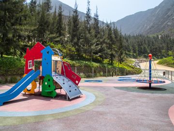 Se vende Terreno con linda vista a Laguna en Condominio La Quebrada en Cieneguilla