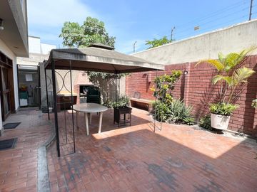 Casa en Higuereta/Surco - 5 dorm - Terraza - Cerca a Parque
