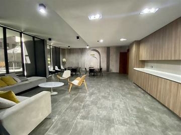 PENTHOUSE, PISO 7, CON TERRAZA PANORÁMICA CON GRAN VISTA