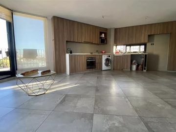 PENTHOUSE, PISO 7, CON TERRAZA PANORÁMICA CON GRAN VISTA