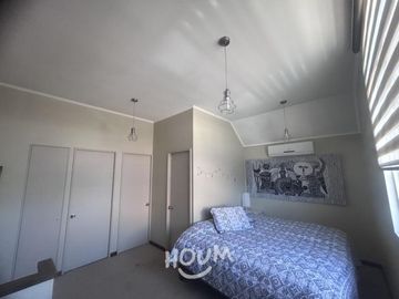 LINDA CASA CON PISCINA EN CONDOMINIO