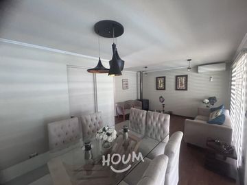 LINDA CASA CON PISCINA EN CONDOMINIO