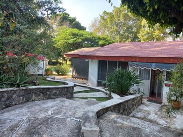 Casa en venta en Lomas de Cocoyoc, Oaxtepec, Morelos.