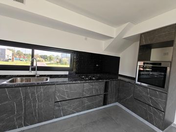 Casa en Santa Elisa Pilar del Este