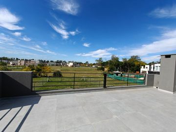 Casa en Santa Elisa Pilar del Este