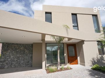 Casa en Fincas de Hudson