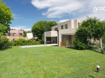 Casa en Fincas de Hudson