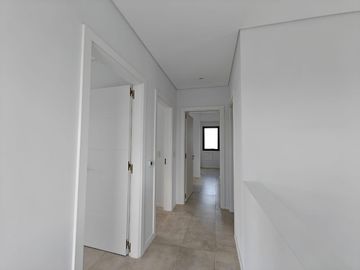 Casa con pileta en Pilar Golf