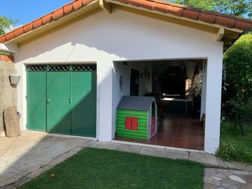Exceleten Propiedad en Adrogue con Patio