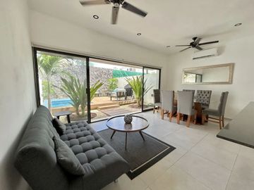 Townhouse amueblada en venta con recámara en p/ baja en Dzityá