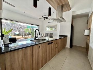 Townhouse amueblada en venta con recámara en p/ baja en Dzityá