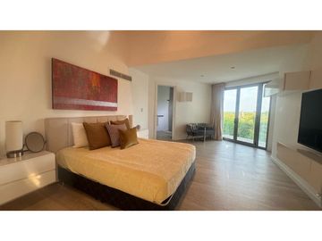 SE VENDE CASA DE LUJO EN EL SECTOR DE LAGOS DEL CAUJARAL