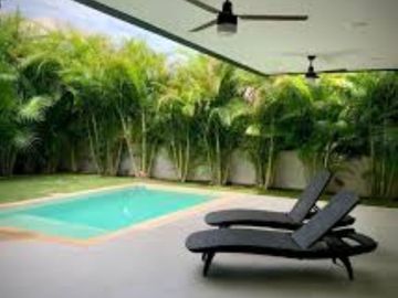 Casa en Venta en la privada Oasis, Yucatán Country Club