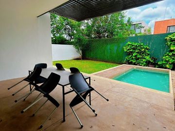 Casa en venta en privada residencial en Mérida Yucatán.