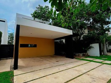 Casa en venta en privada residencial en Mérida Yucatán.
