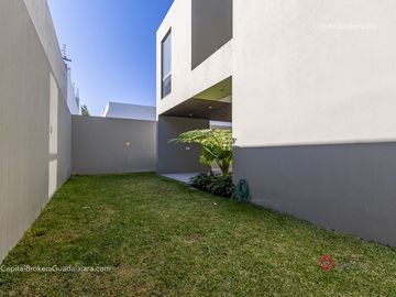 Casa de lujo Nueva Puerta las lomas en Venta