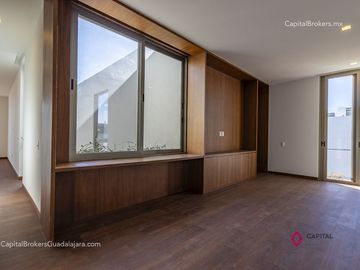 Casa de lujo Nueva Puerta las lomas en Venta