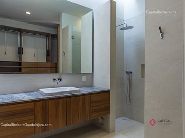 Casa de lujo Nueva Puerta las lomas en Venta