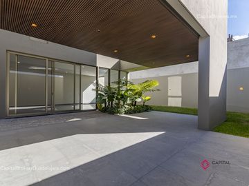 Casa de lujo Nueva Puerta las lomas en Venta