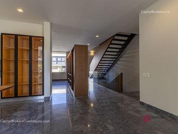 Casa de lujo Nueva Puerta las lomas en Venta
