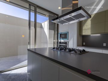 Casa de lujo Nueva Puerta las lomas en Venta
