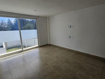 VENTA DE CASA EN RESIDENCIAL LA VICTORIA ZINACANTEPEC