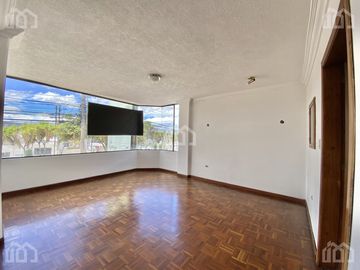 VENTA DE EDIFICIO SECTOR EL LABRADOR