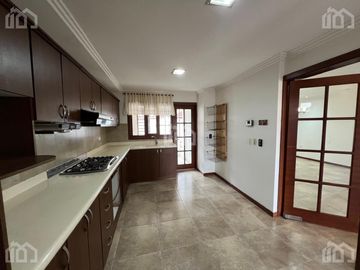 CASA EN VENTA SECTOR RIO AMARILLO