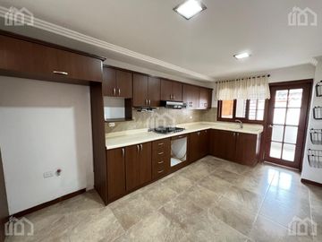 CASA EN VENTA SECTOR RIO AMARILLO