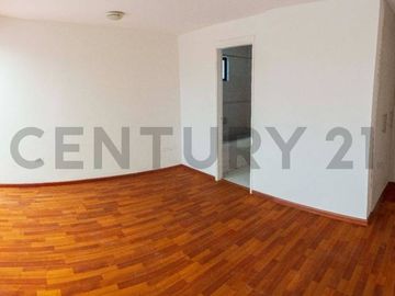 En venta departamento con vista panorámica. El Batán