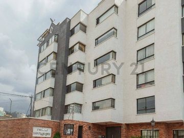 En venta departamento con vista panorámica. El Batán
