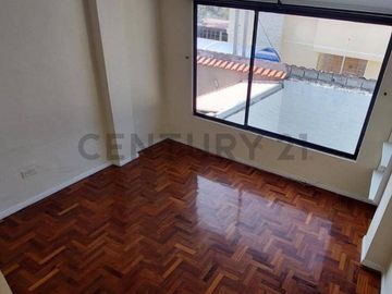 En Venta Casa en La Armenia Valle de los Chillos de 117m2 y Patio Amplio de 60m2