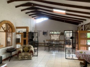 Vendo quinta Guayllabamba urb privada